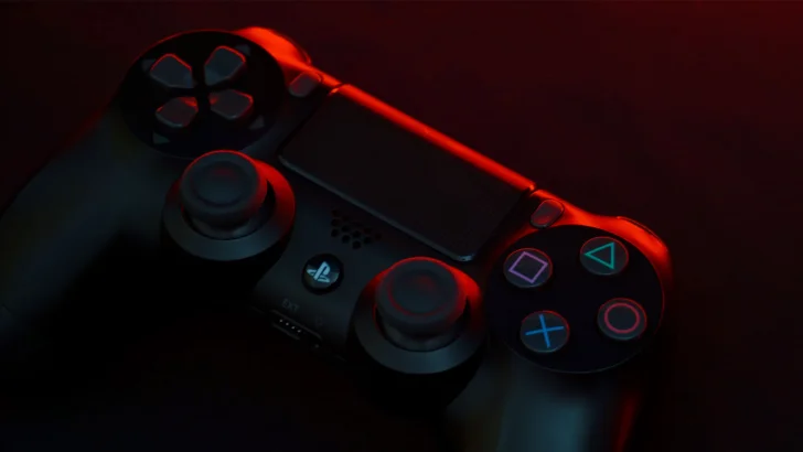 Brittiska Playstation-användare går till domstol mot Sony