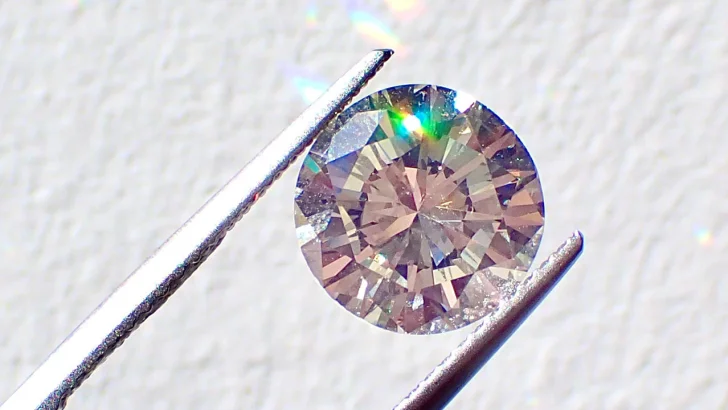 Forskare lagrar data i diamanter