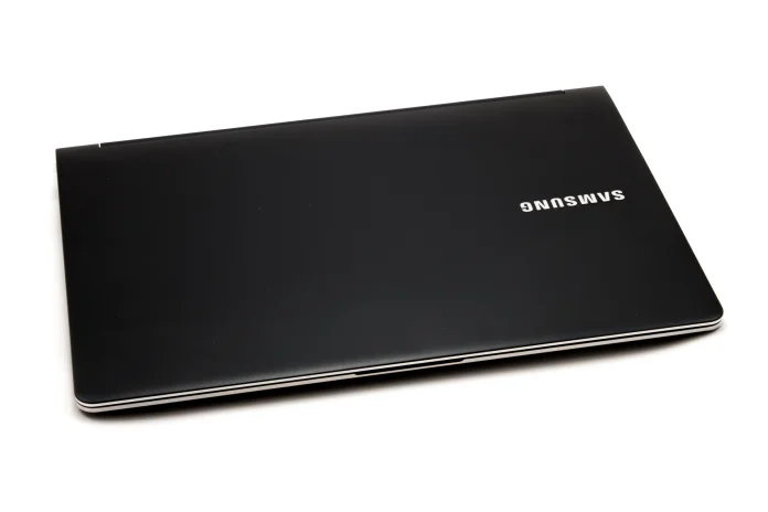Samsung Series 9-1.jpg