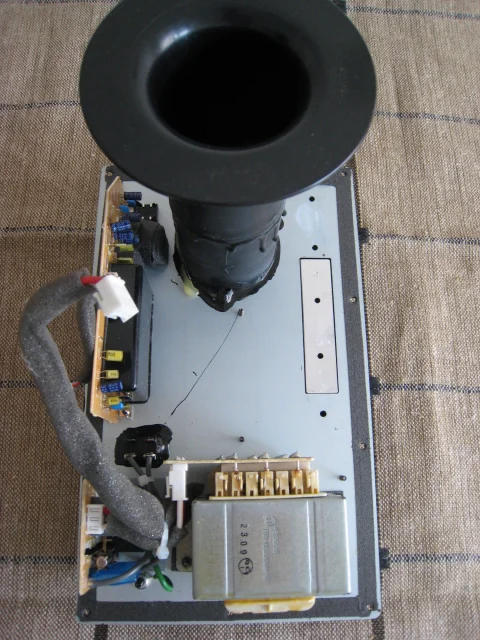 How I repaired my defective Yamaha HS80M studio monitor