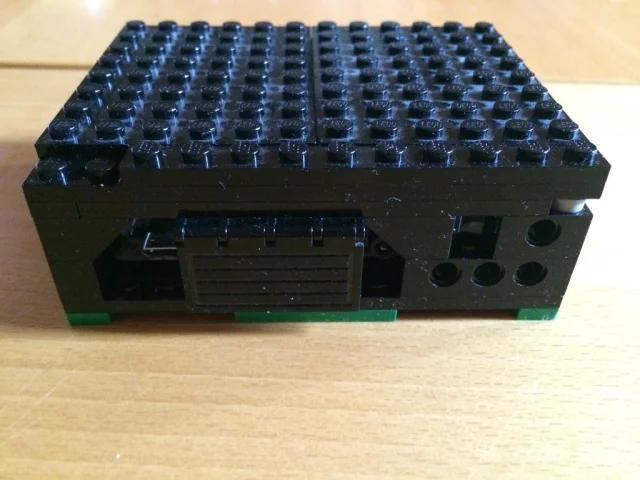 Raspberry pi 2 Lego chassi