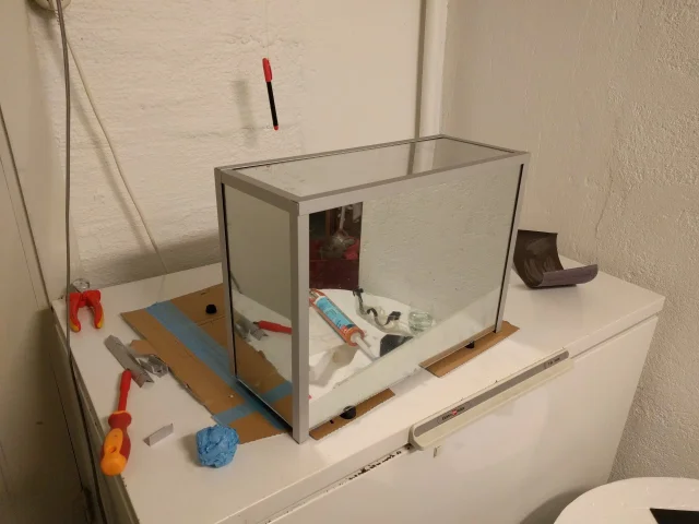 Glasdatorn - Bygga datorchassi i glas från grunden