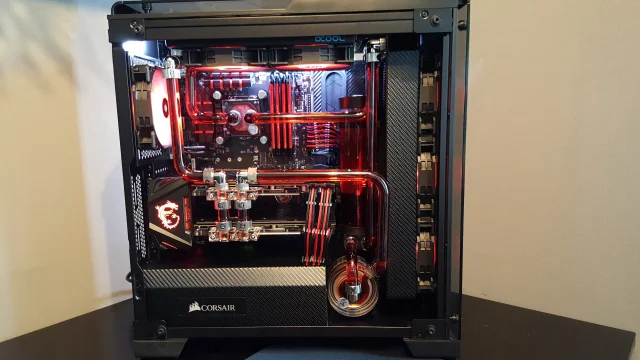 Carbon Red 570X