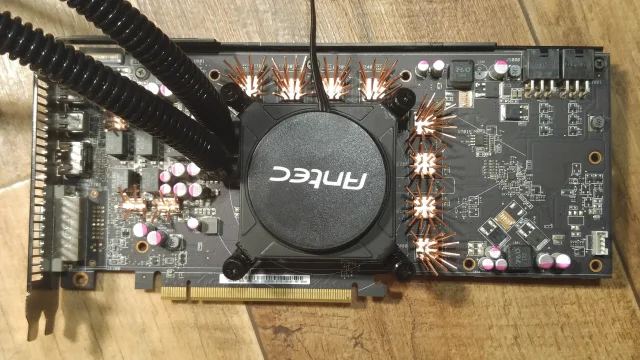 CPU-vattenkylare på ett HD7870