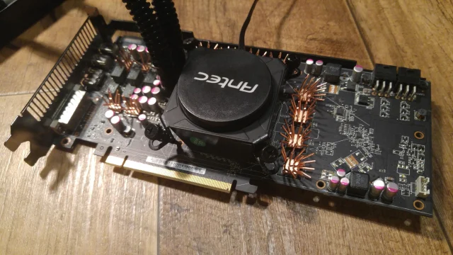 CPU-vattenkylare på ett HD7870