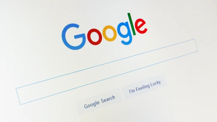 Google testkör nyhetsflöde på startsidan