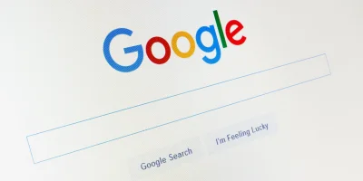 Googles AI-sök slutar tipsa om att äta sten