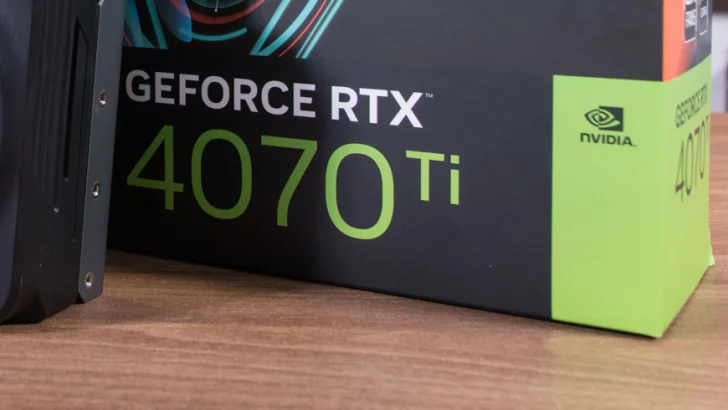 Kartongdesign antyder att Geforce RTX 4070 Ti Super är nära