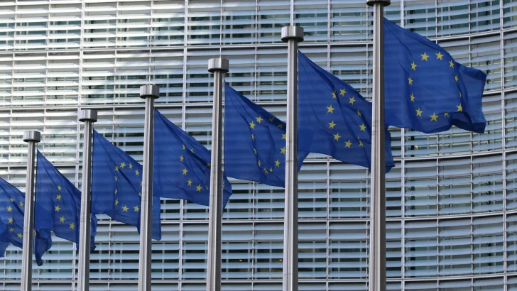 EU når uppgörelse om AI-lagstiftning – förbjuder viss användning helt