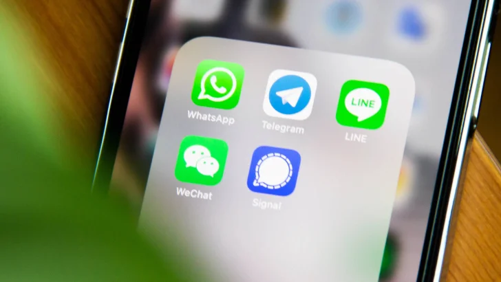 Whatsapp jobbar på integration med andra plattformar