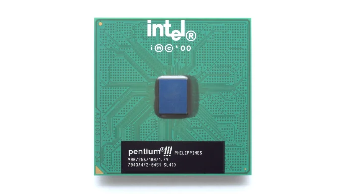 KL_Intel_Pentium_III_Coppermine.jpg