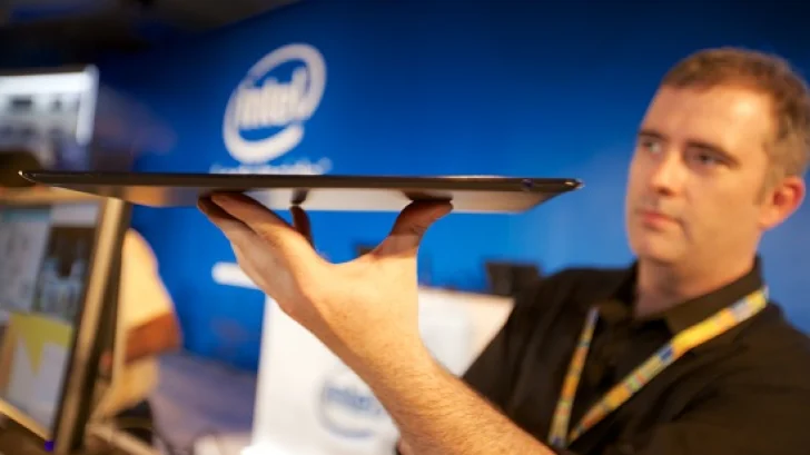 Snabbtest: Intel Skylake mot Broadwell – batteritid med Asus Zenbook UX305