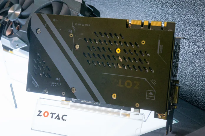 Zotac-GTX-1080-Ti-Mini-6.jpg