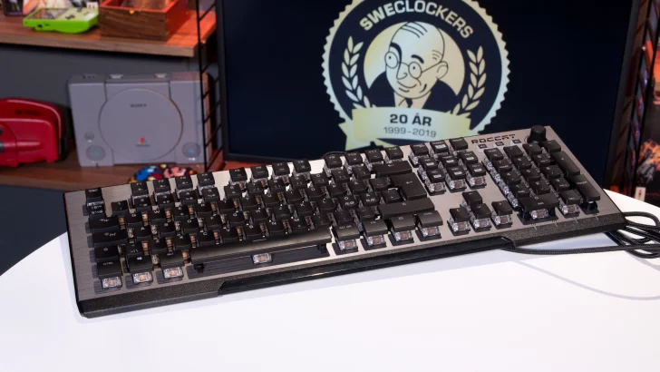 Roccat Vulcan 120 Aimo – mekaniskt tangentbord med unika brytare