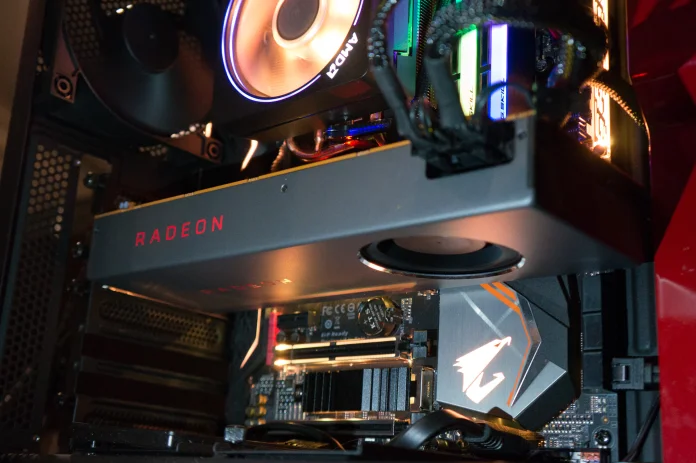 AMD-Radeon-RX-5700-3.jpg