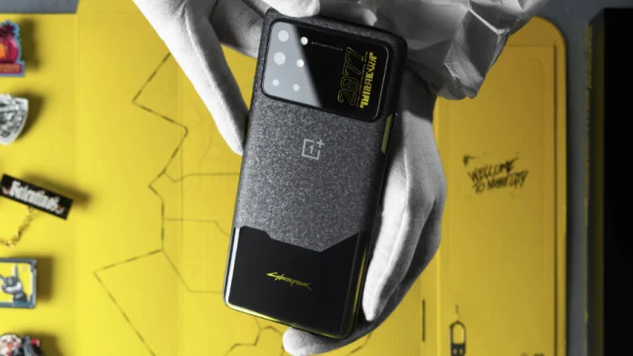 OnePlus-8T-Cyberpunk-2077-Edition-2.jpg