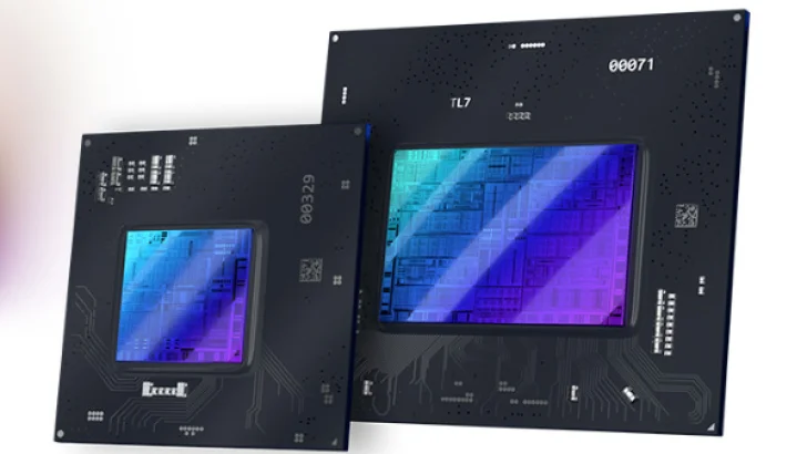 Intels vassaste Arc "Alchemist"-grafikkort tar plats framför kameran
