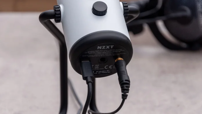 NZXT_Capsule_connections_close_up_2.jpg