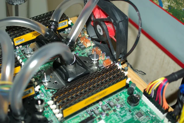 Supermicro 4p AMD Opteron G34 folding machine
