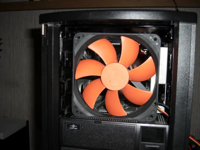 ThermalTake Damier V5000A