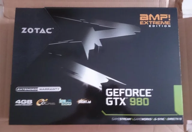 Unboxing "ZOTAC GeForce GTX 980 4GB AMP! Extreme"