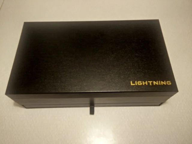 MSI GTX980Ti Lightning Unboxing