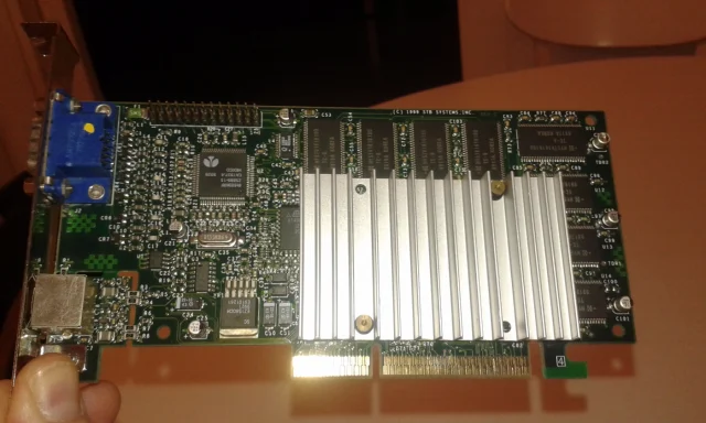 Socket 370 Pentium III, 3dFx Retro win98 build