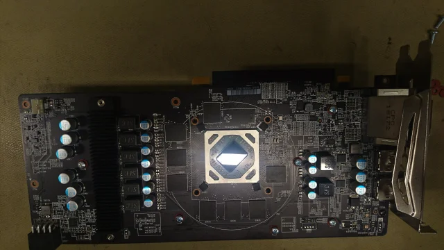 Accelero Xtreme GPU kylning - Moddning och "permanentifiering"