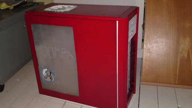 Antec 300 Red/White Edition